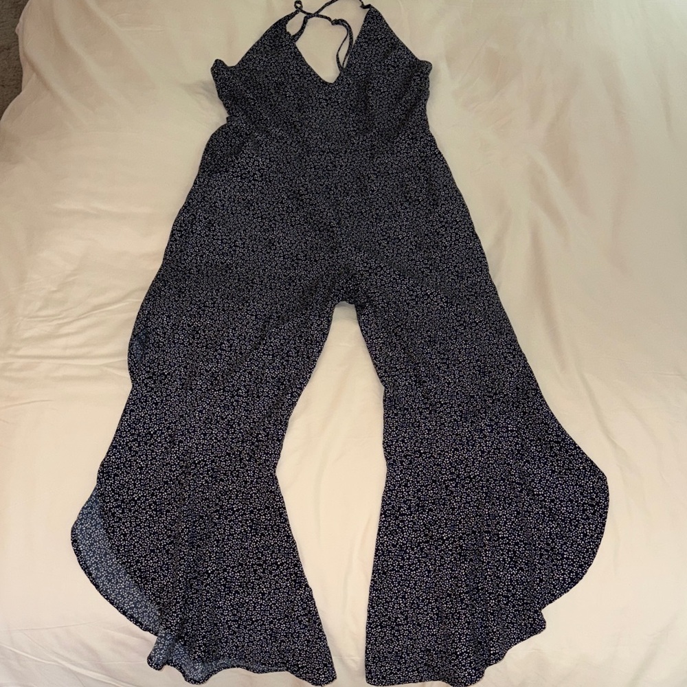 Chic Navy Patterned Jumpsuit - image 1